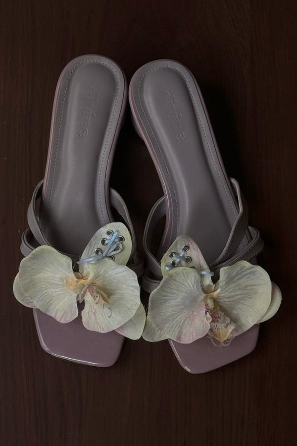 Cloud & Bloom in Soft Vanda