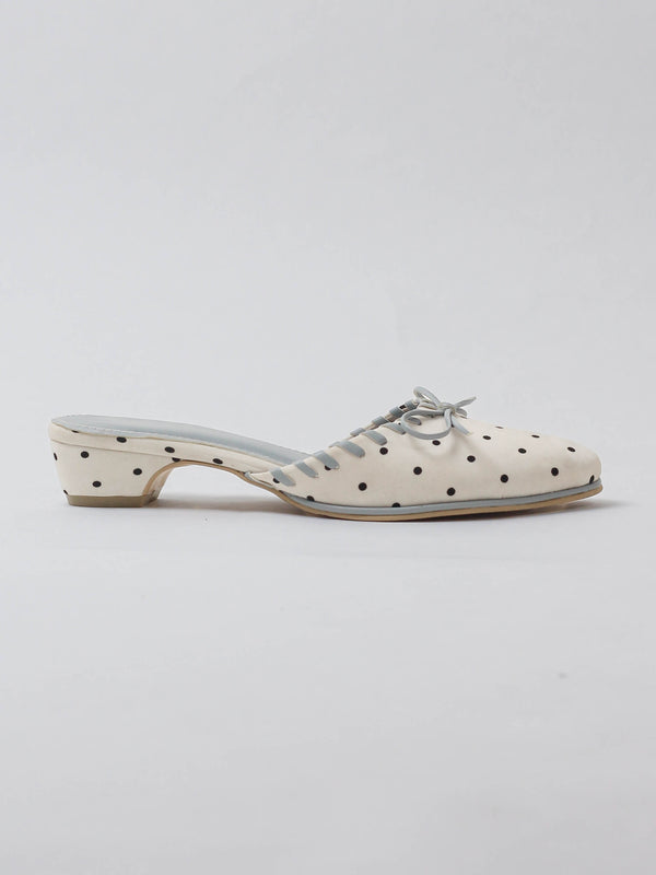 Kiss & Kitten Dottie